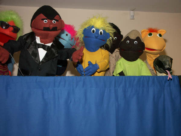 Cracked Pot Puppets