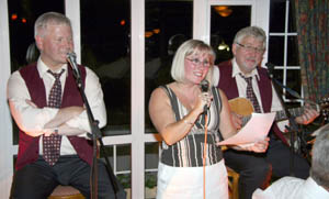 In an emotional farewell to Bakerloo Junction, band secretary Catherine O�Reilly is pictured reading a poem, which she had written for the occasion. 