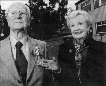 Tom Hewson who served with the 53rd Infantry in the 1940's with his partner Eve Cully before the start of the presentation at Thiepval Barracks