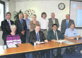 Jeffrey Donaldson MP, Jonathan Craig MLA, Councillor Bill Gardiner-Watson and some members of Benson Street Residents' Group who spoke at the meeting.