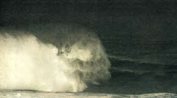 Alastair in action in one of the biggest swells ever to hit the Irish coast at Mullaghmore Head, Co Sligo. Photo by Kelly Allen.