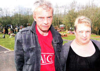 Gregory Carey and his sister Joy Haydon in Blaris Cemetery. US1810-120A0
	