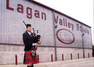 Scott Gajdos from Long lsland, New York, gets some practice ahead of next week's Ulster Pipe Band championships- Scott will be competing with the Grade 0ne Ballycoan Pipe Band at the event which will be held at the Lagan Valley LeisurePlex.
					