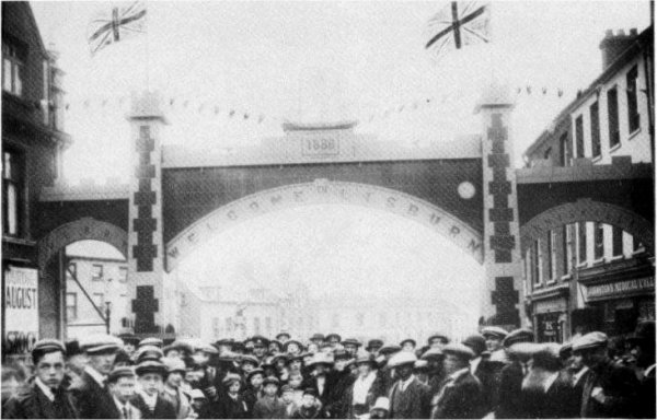 The 'Arch' in the Market Square, 1921