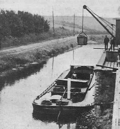 Unloading Barge Lisburn